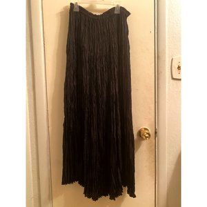Black Crinkle Broomstick Skirt